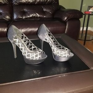 Bebe pumps never worn